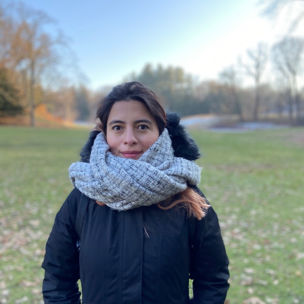 Meet your Posher, Itzel